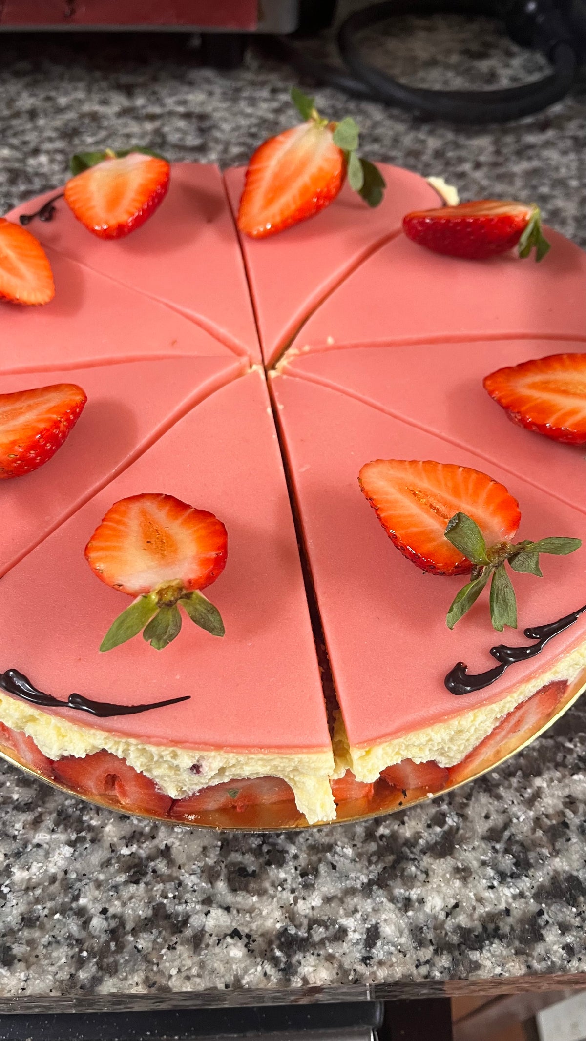 fraisier pate d'amande
