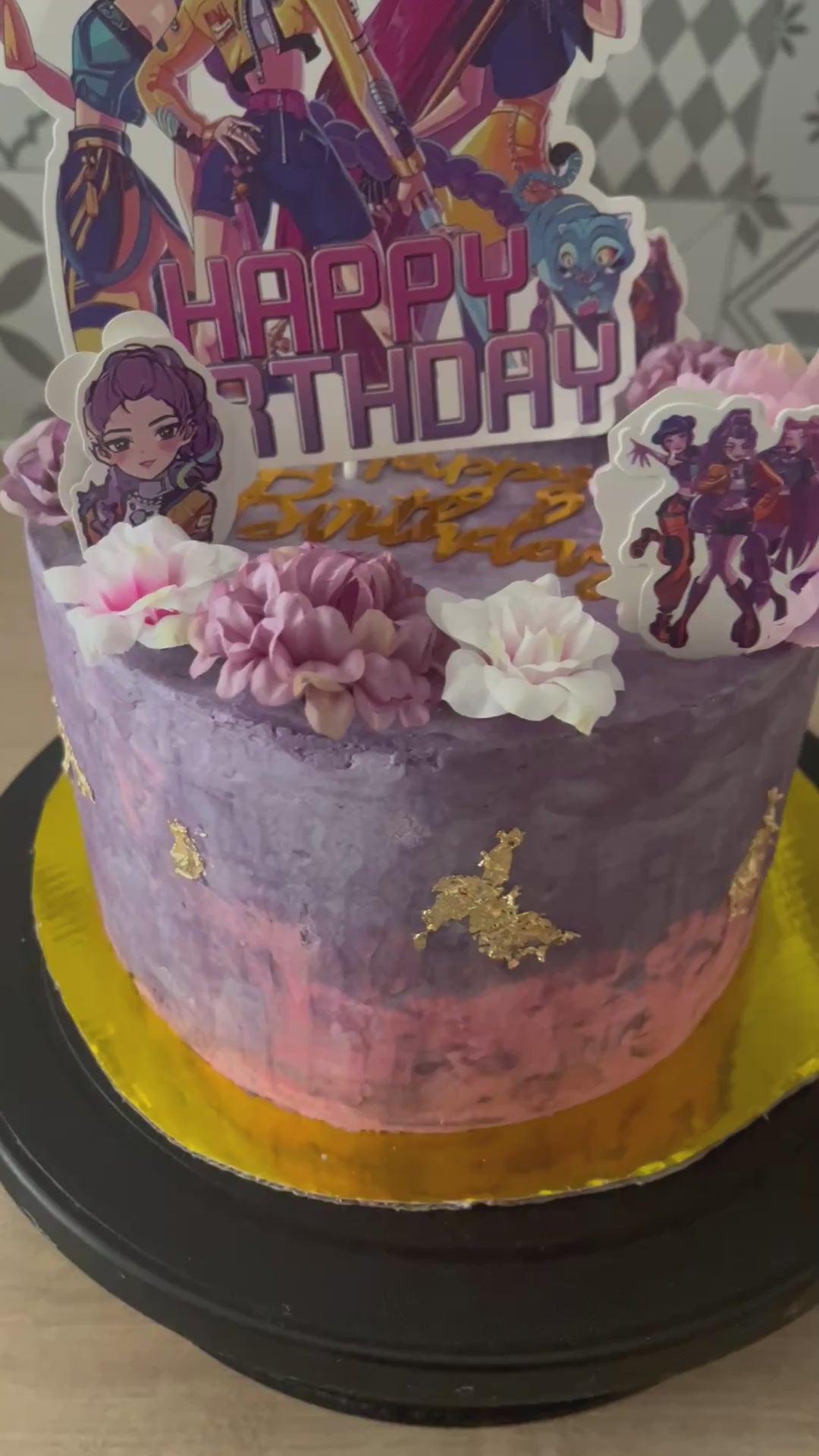 gateau kpop demon hunters deco personalisé